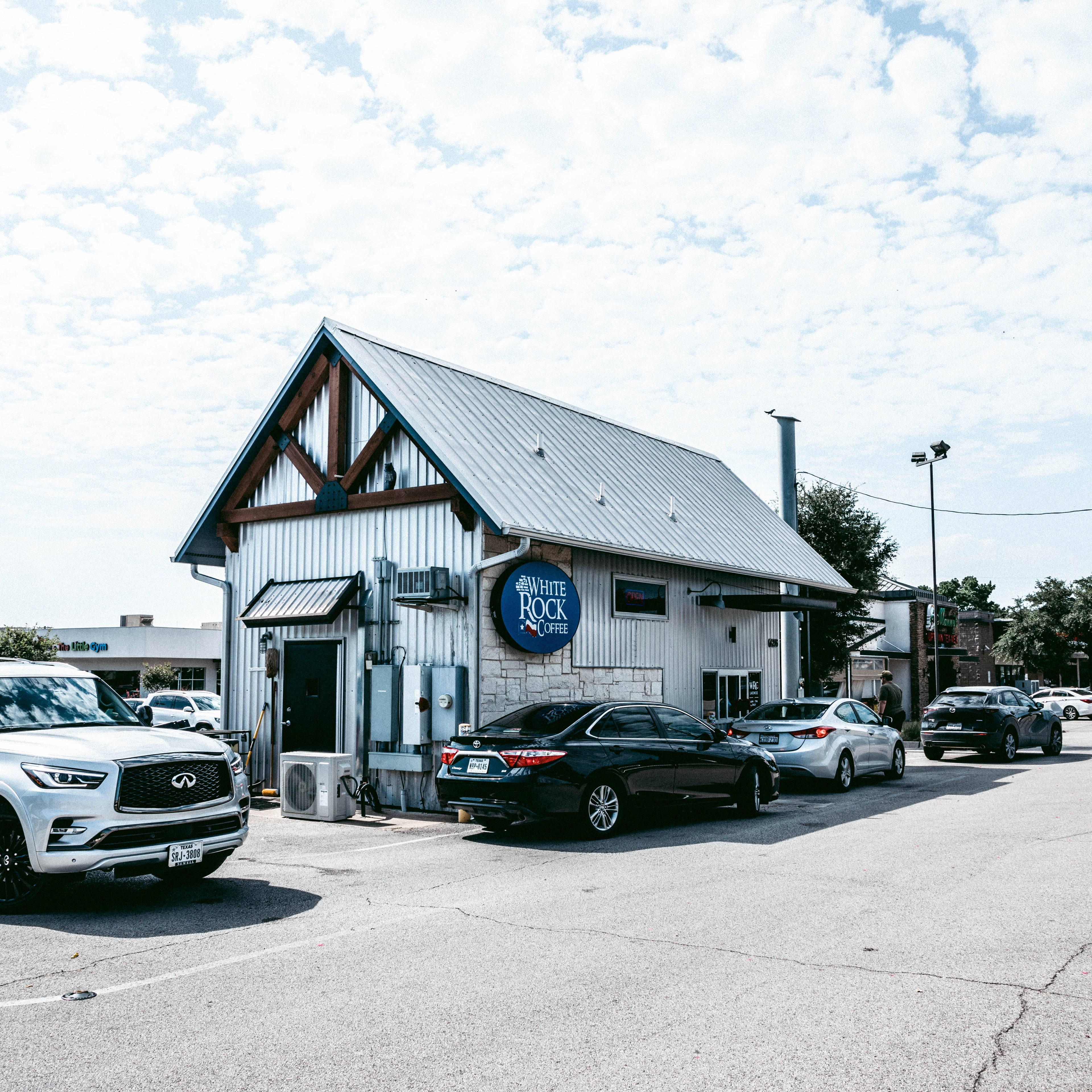 White Rock Coffee Lakewood Outside